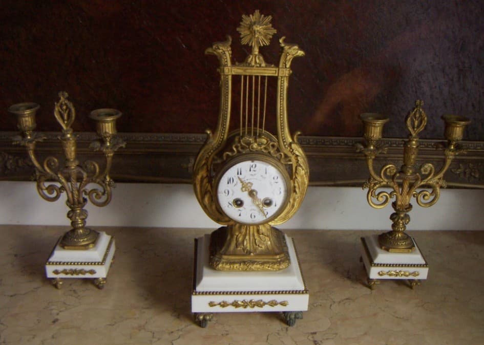 Trittico decorativo di Mazzarella in bronzo dorato e marmo - Image 1