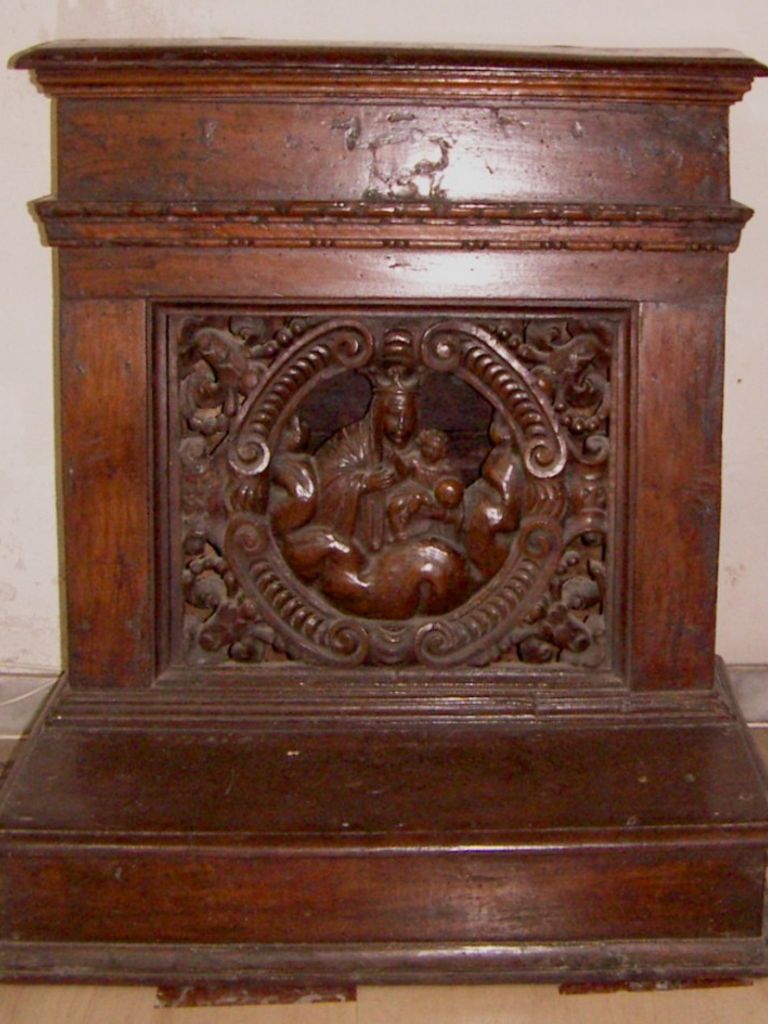 antico-inginocchiatoio-1